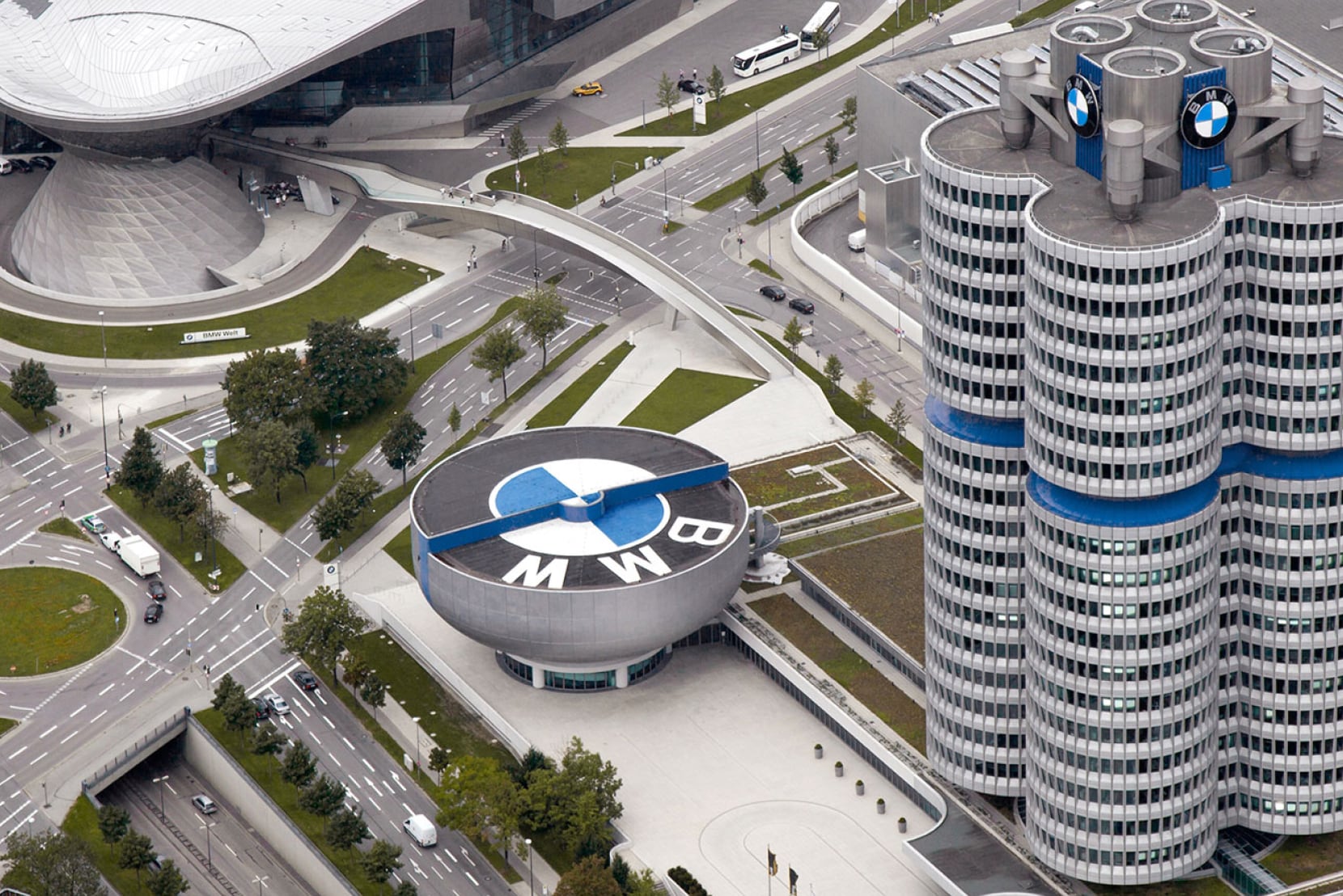 NTT DATA implements scalable GenAI platform for the BMW Group