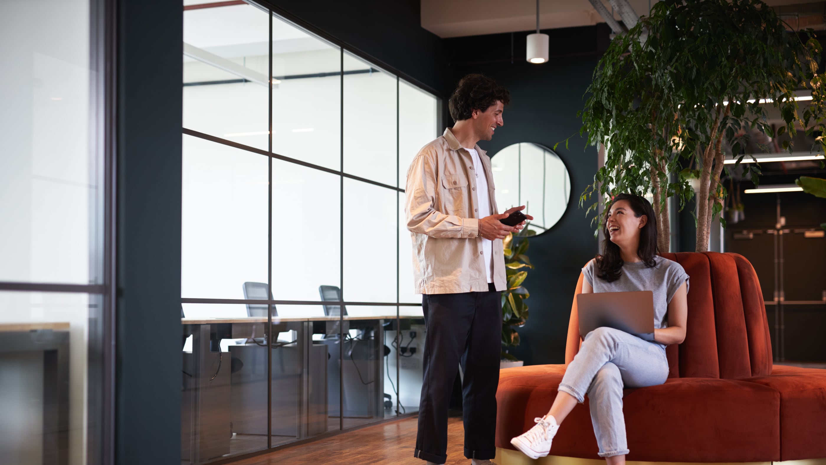 Working Smartly Smart Office: Workspaces that empower people | NTT DATA Group