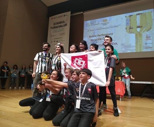 First prize, lego league