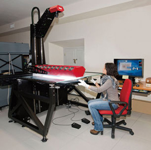 ©Biblioteca Apostolica Vaticana デジタル化作業風景