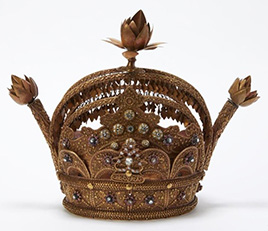図2：スルタンの王冠（インドネシア）