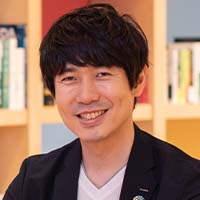 コーポレート統括本部 事業戦略室 渡辺 出