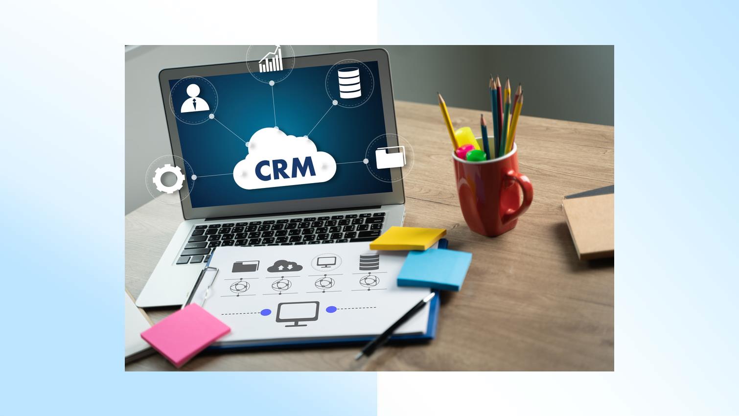 CRMとは？顧客管理システムの機能や種類、導入時の重要ポイントを解説