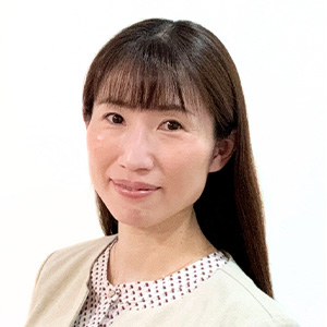 高橋 まり子 氏