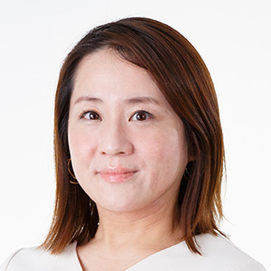 小林 真美 氏